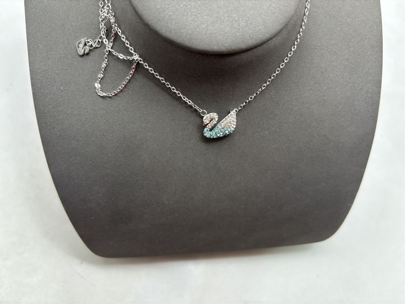 QC Swarovski Gradient Blue Swan 2824377412 2