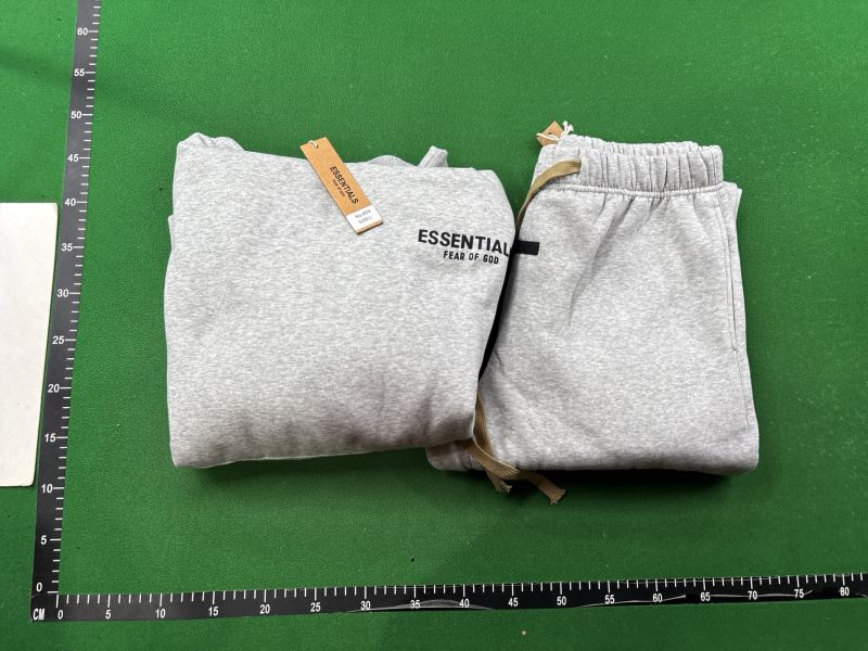 QC Sudadera Essentials foto 4