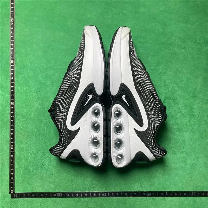 Nike Air Max Dn photo 3