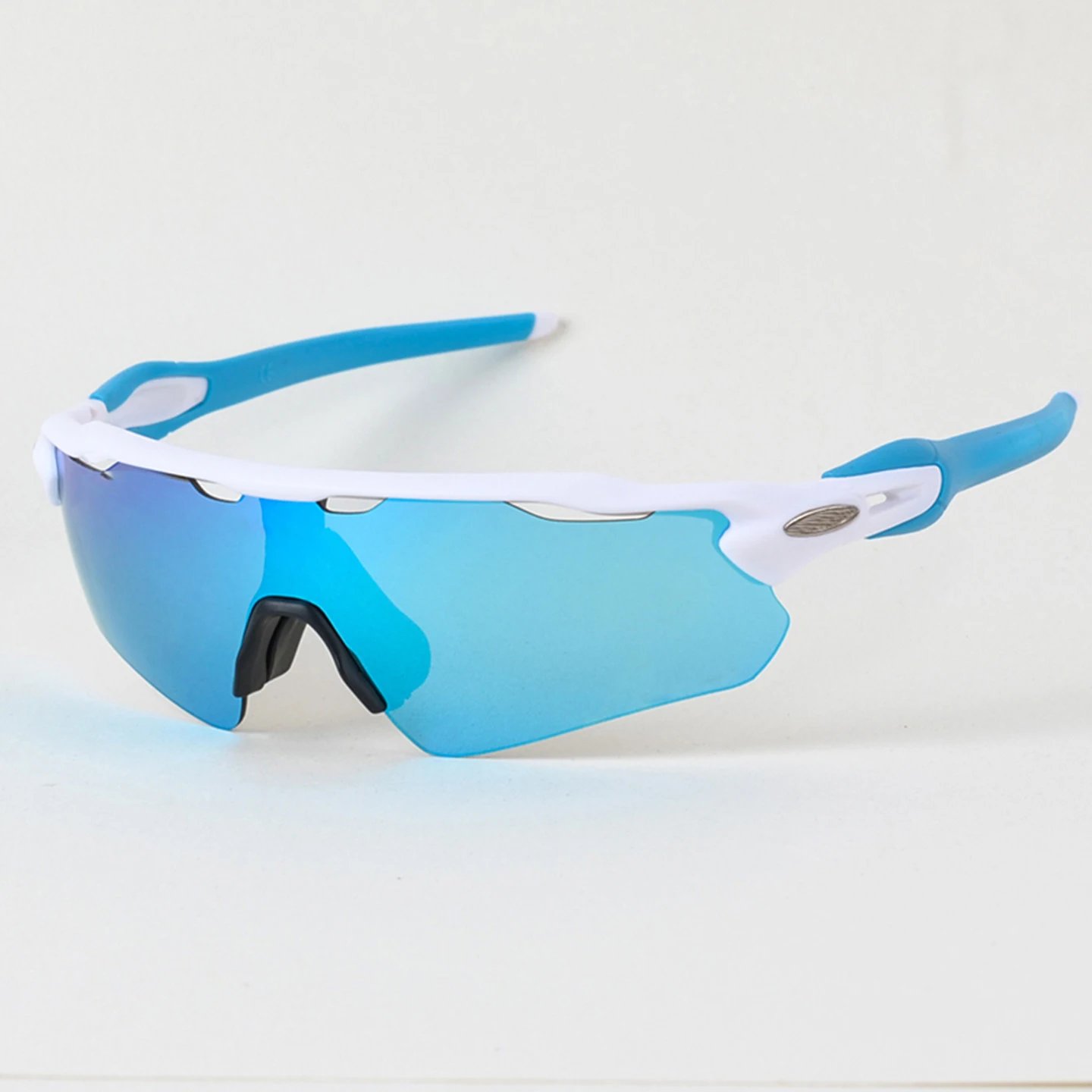 OAKLEY photo 33