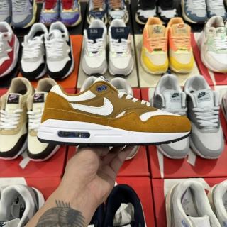Nike Air Max 1 — Tan