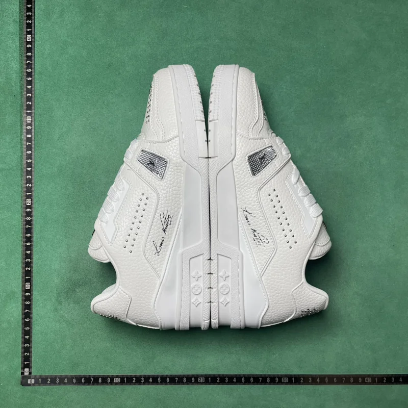 L. VUITTON TRAINER photo 8