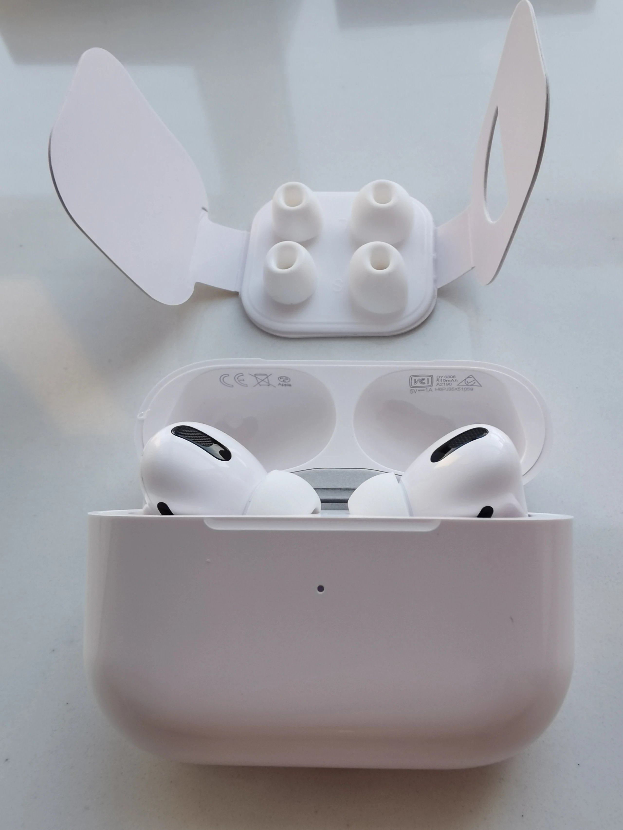 AIRPODS PRO photo 8
