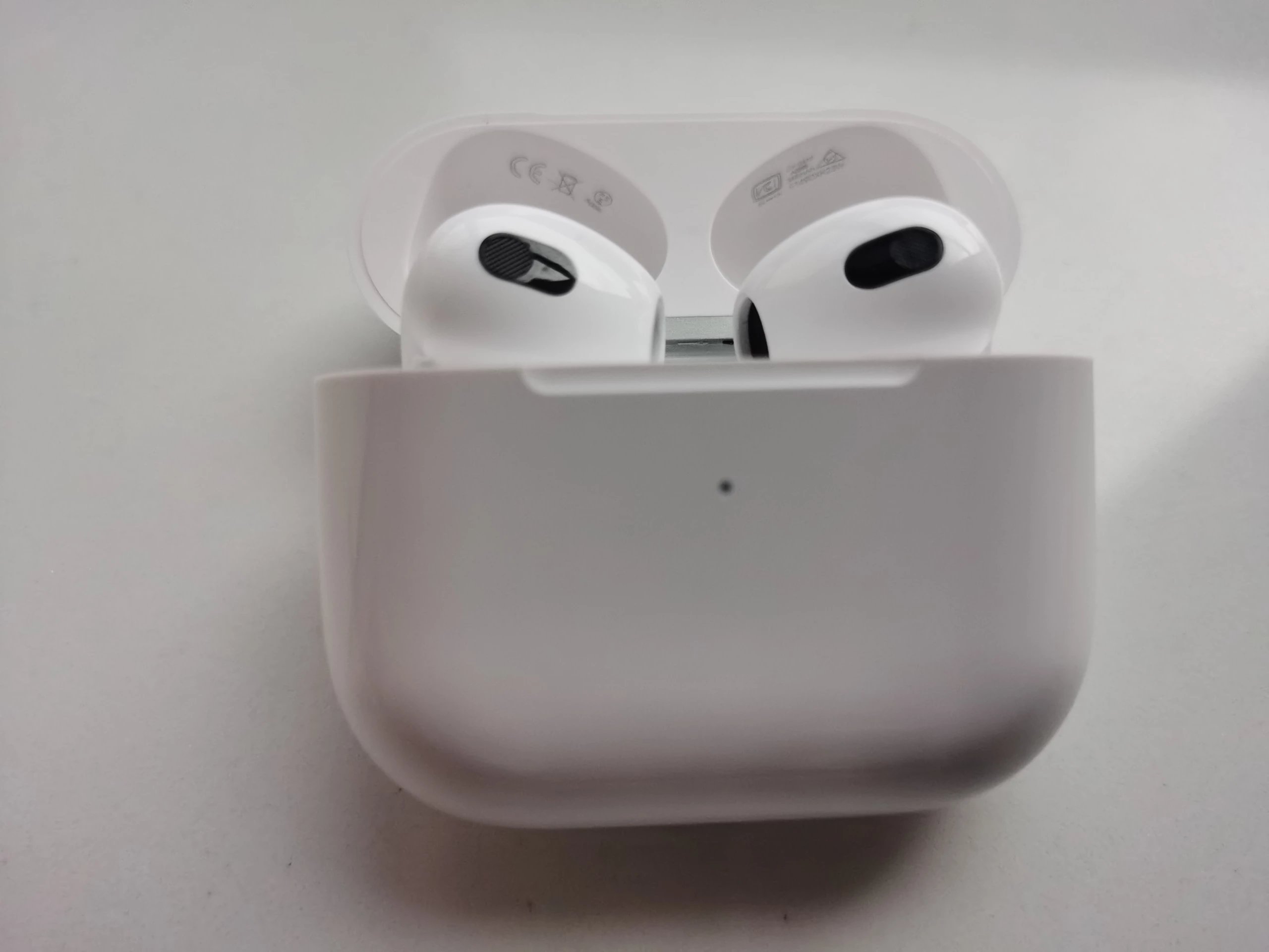 AIRPODS 3 photo 8