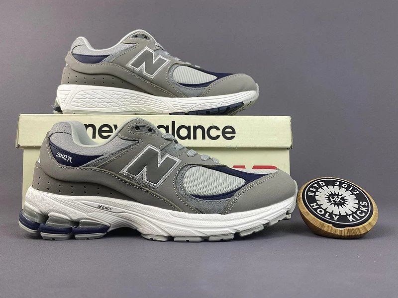 New Balance 2002R