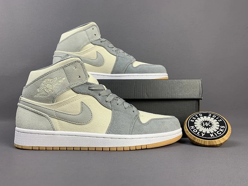 AIR JORDAN 1 photo 12