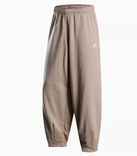 Nike Pants photo 5