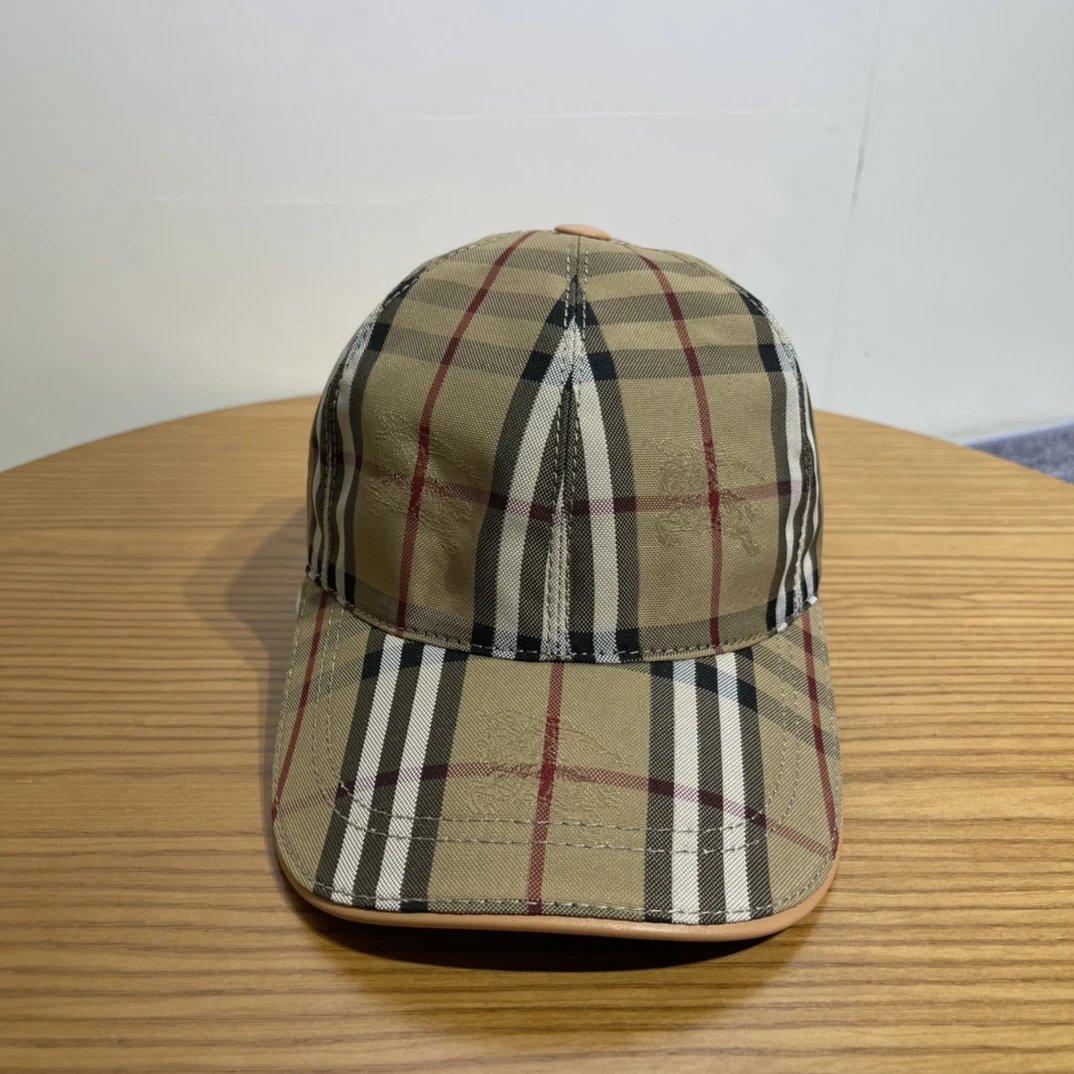GORRA BURBERRY photo 12