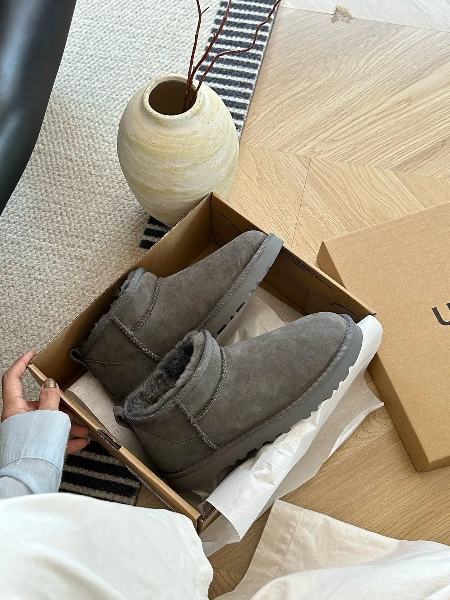 Ugg Snow Boots Pk Batch photo 26