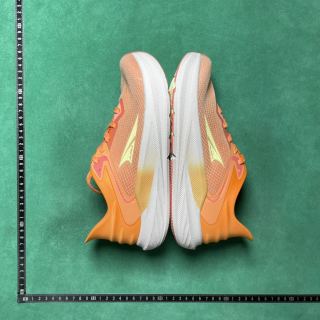Altra Paradigm 7